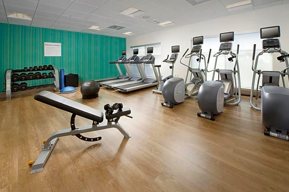 Holiday Inn Express & Suites Greenville S - Piedmont By IHG