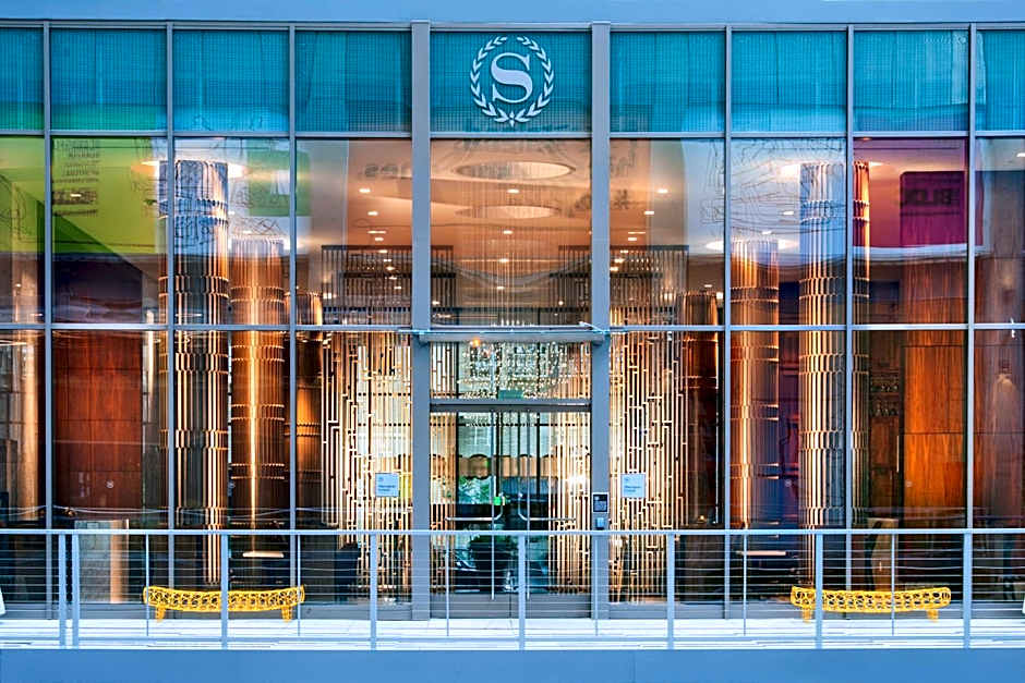 Sheraton Grand Los Angeles