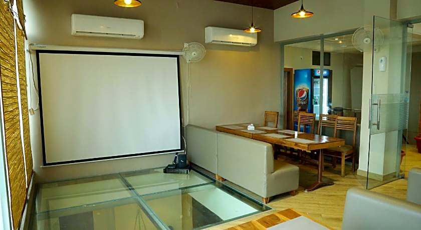 THE JAWAI GATEWAY HOTEL