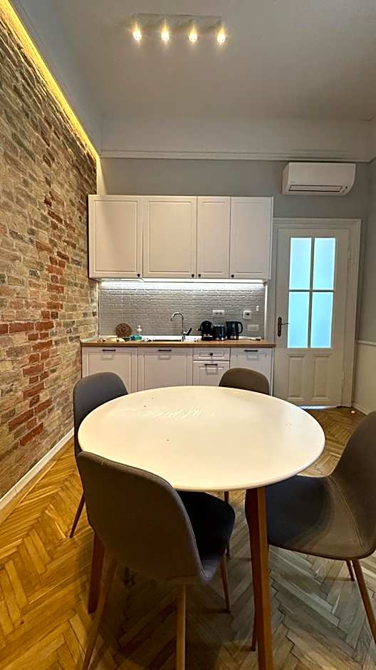 Carol Residence - ultra central - powered by NEO