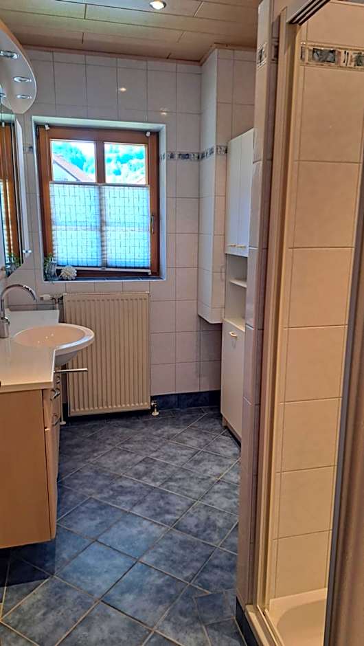 Dorfgasthof und Frühstückspension Tiefenbacher