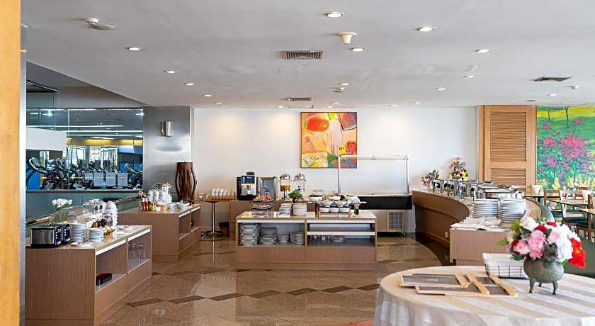 Riverine Place Hotel and Residence