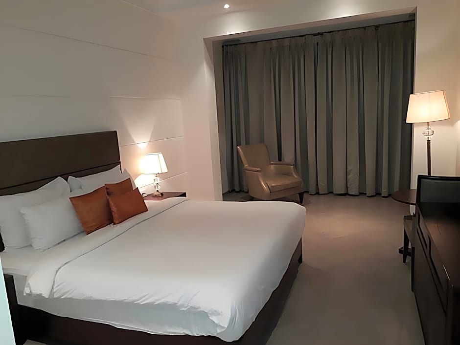 Lemon Tree Hotel Candolim Goa