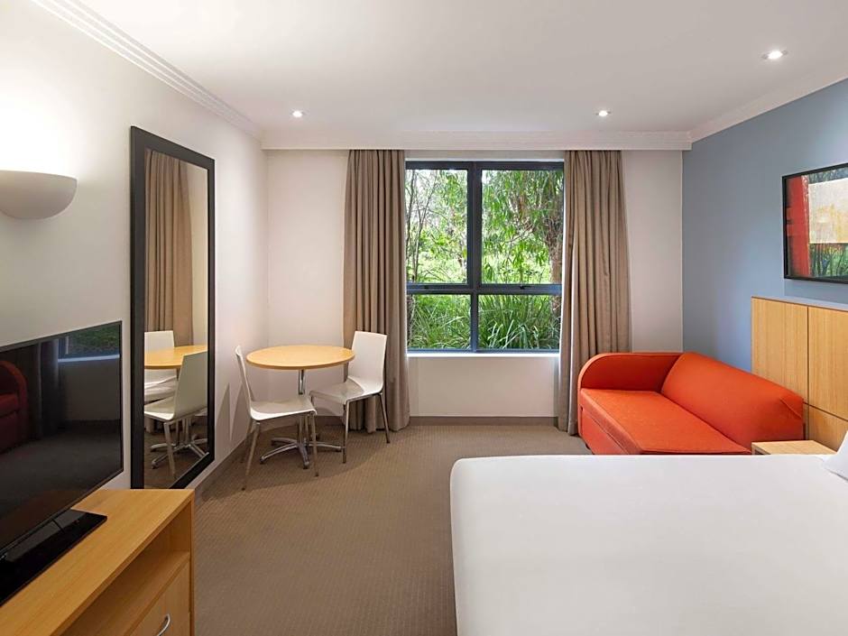 Mercure Brisbane Garden City