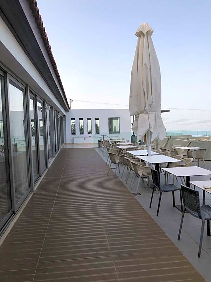 Droushia Heights Hotel