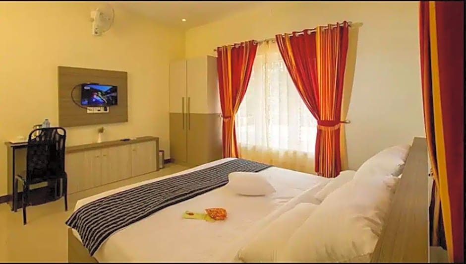 Girassol Service Villa