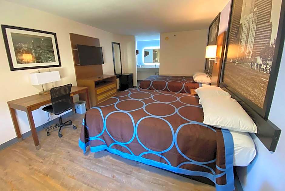 Super 8 by Wyndham Marietta/West/Atl Area