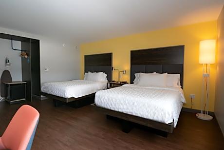 Queen Room with Two Queen Beds and Roll-In Shower - Mobility and Hearing Access