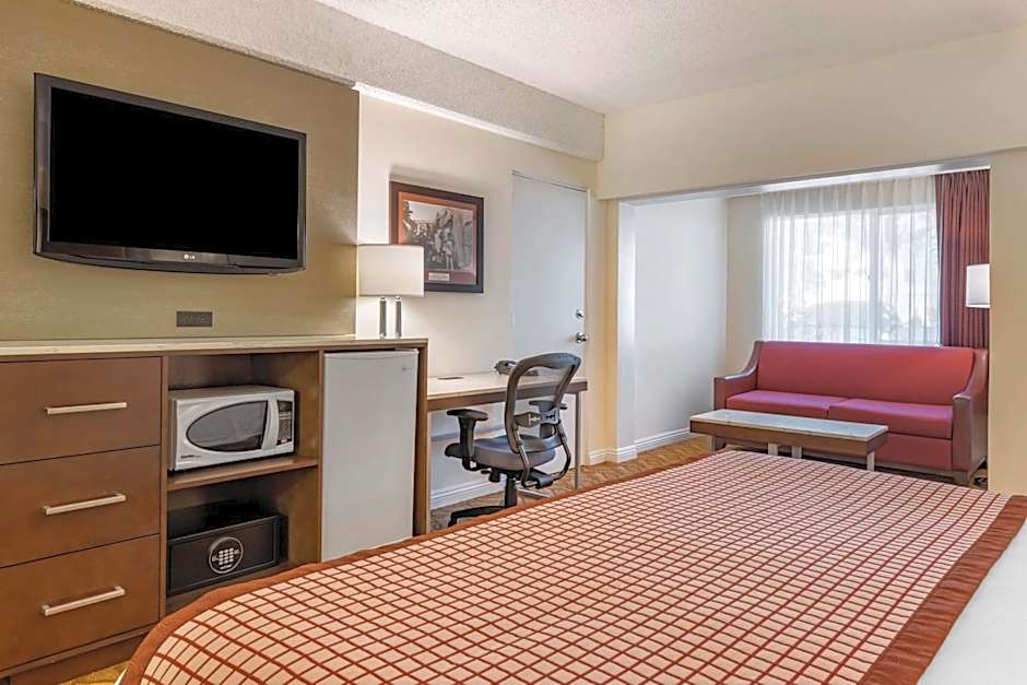 Best Western Plus Thousand Oaks Inn