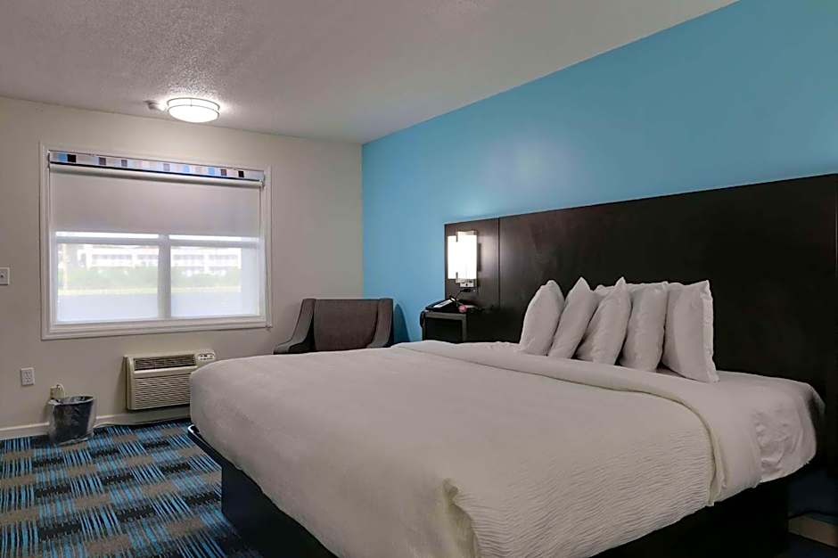 Travelodge by Wyndham Calhoun South I-75