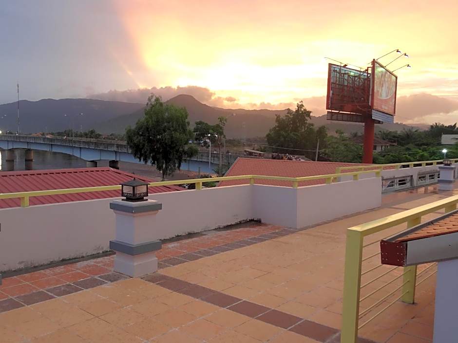 Kampongbay Makeng Guesthouse – Kampot, NJ