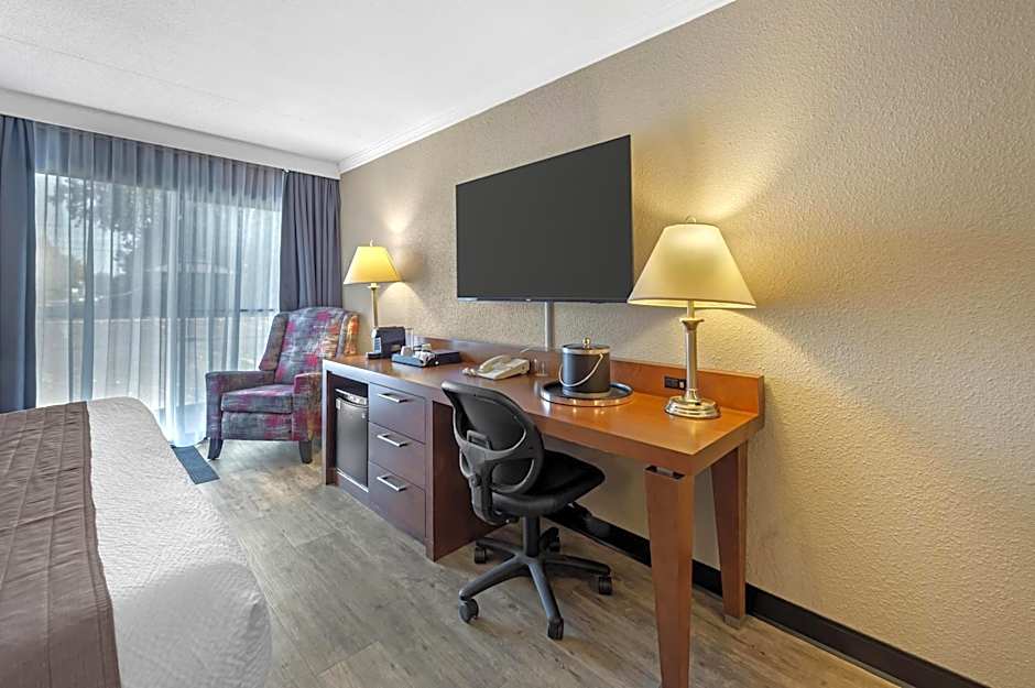 Best Western Plus Hotel Universel Drummondville