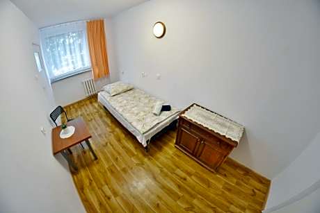 Single Room with Shared Bathroom