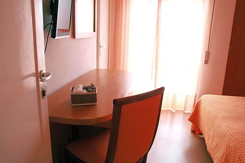 Piccolo Hotel