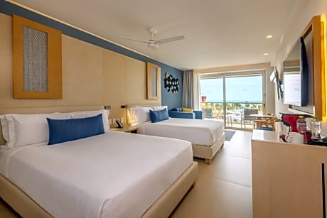 Two Bedroom Luxury Junior Suite Ocean View Diamond Club