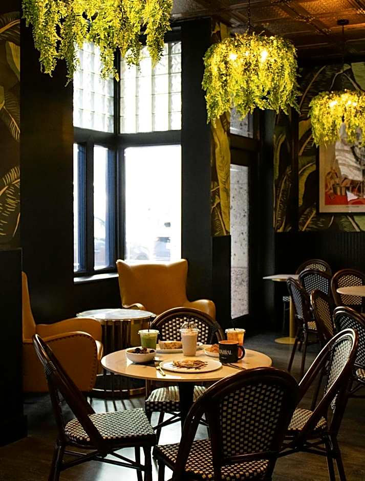 The Admiral, Downtown Historic District