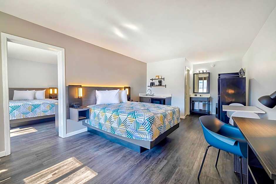 Studio 6 Effingham, IL