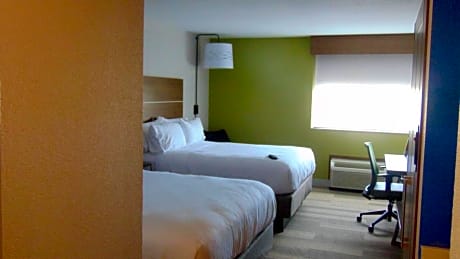 Queen Room with Two Queen Beds - Hearing Accessible/Non-Smoking