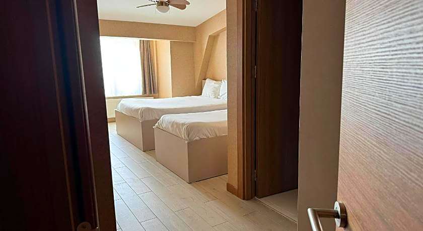 Cinas Hotel