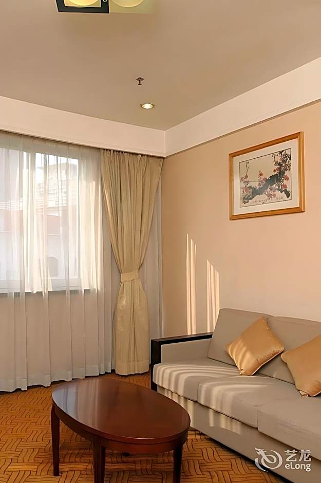 Xinhua Hotel