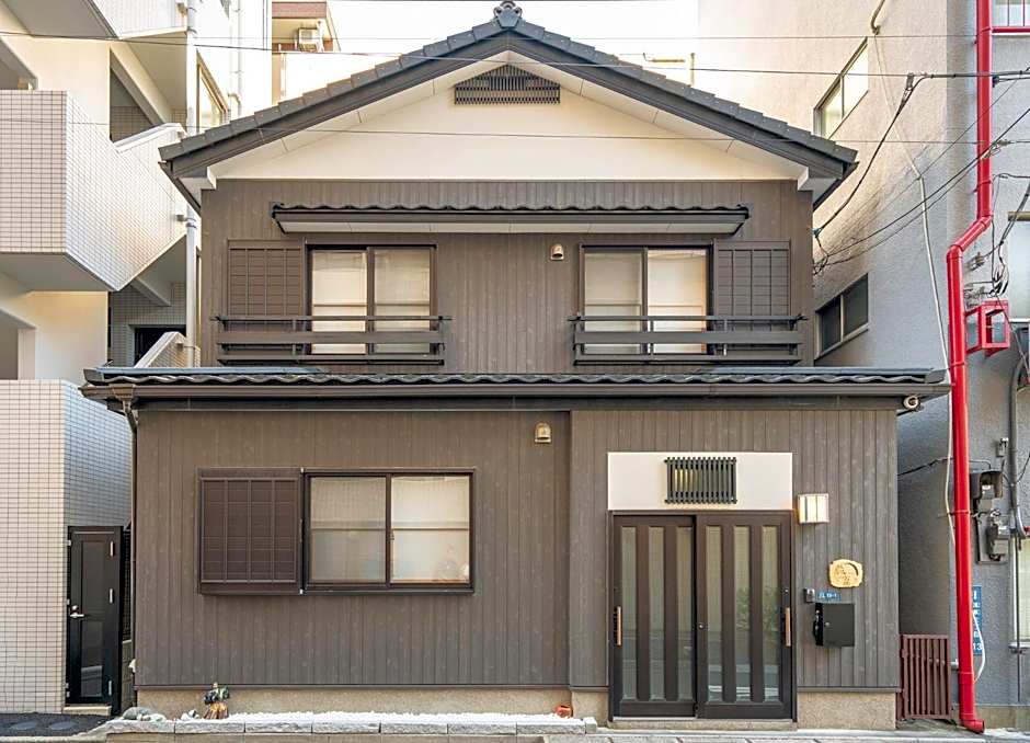 Japanese traditional house.Ryokan in asakusa with 2bedrooms