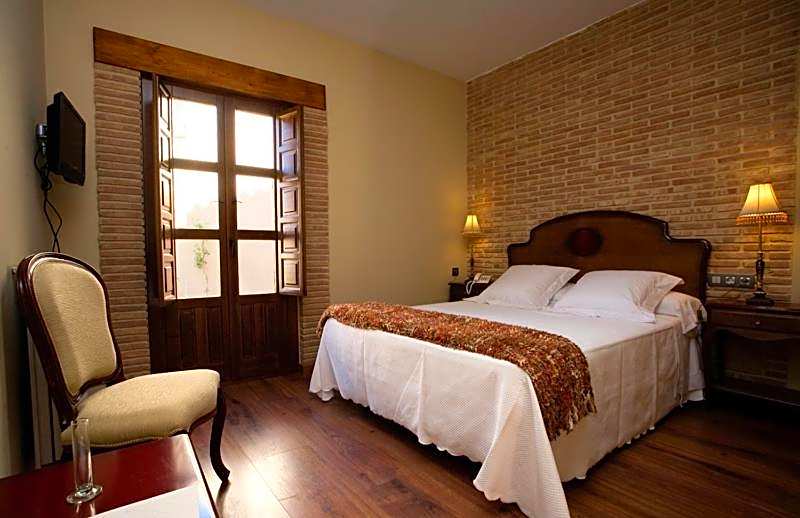 Posada Los Condestables Hotel & Spa