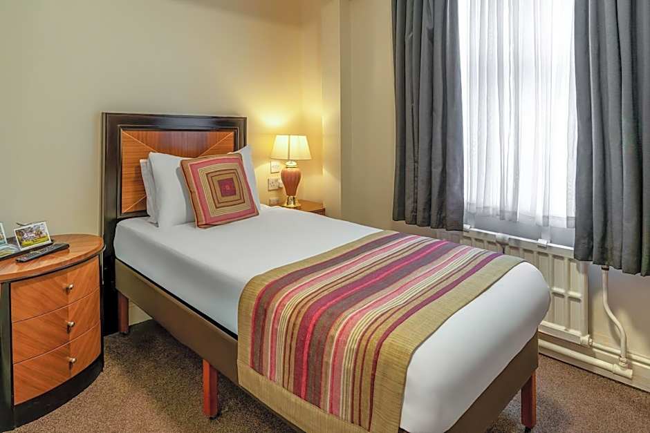 Heathlands Hotel