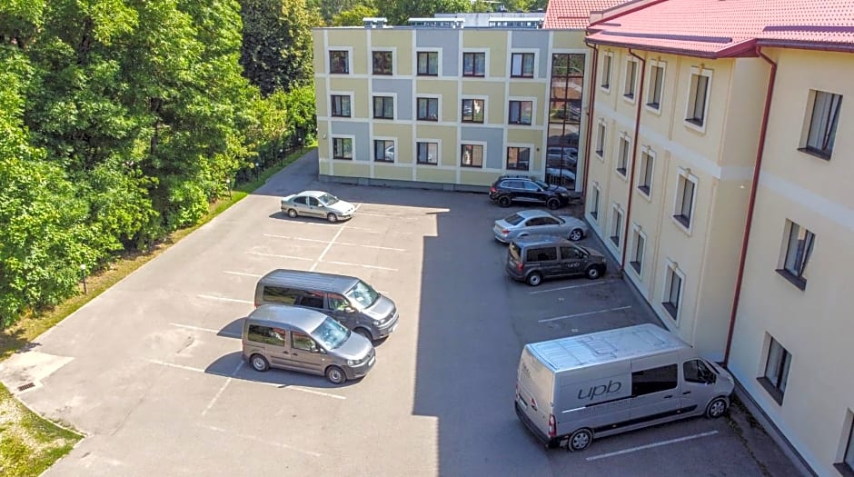 Hotel BEST with FREE PARKING
