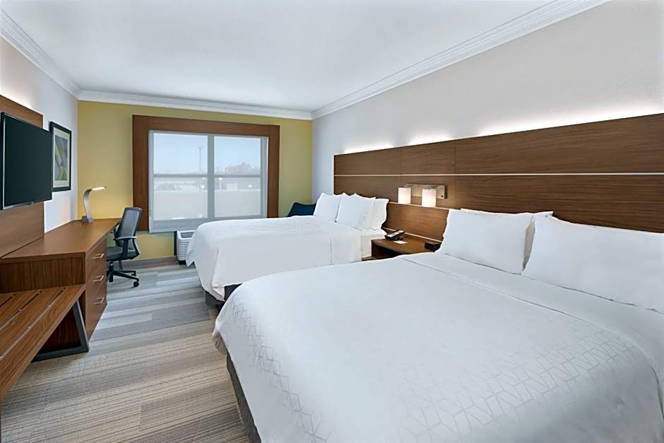Photo 1 of 1 of Standard 2 Queen Beds, Mobility Accessible, Bathtub