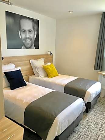 Twin Room - Non-Smoking