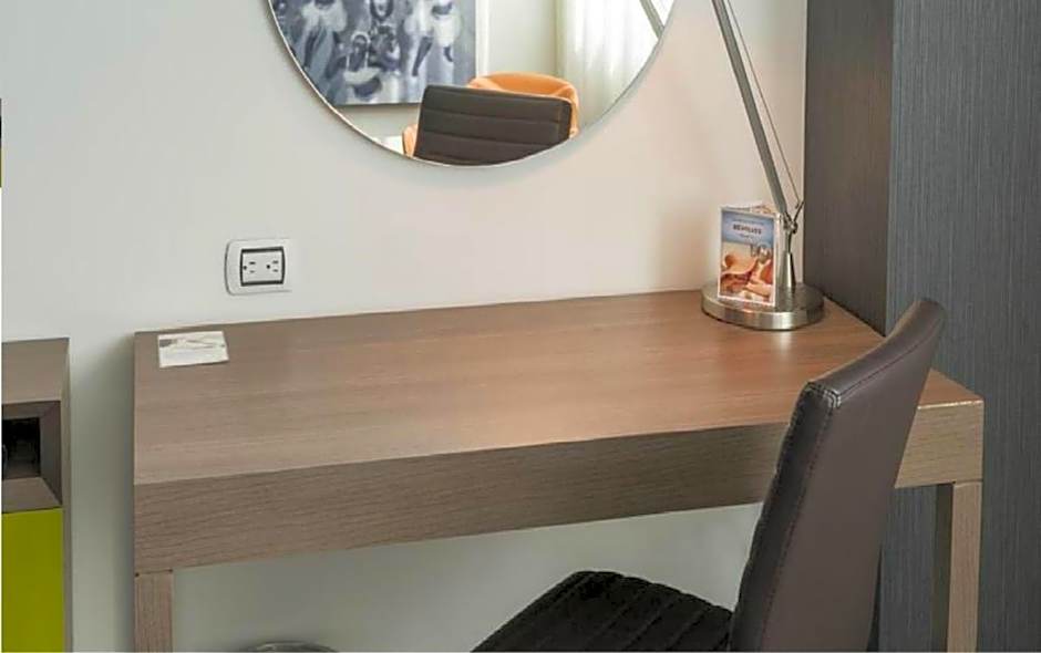 Hampton Inn By Hilton Medellin, Colombia