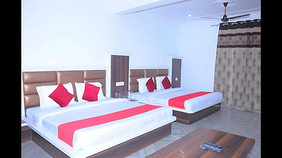 Hotel Lords Paradise