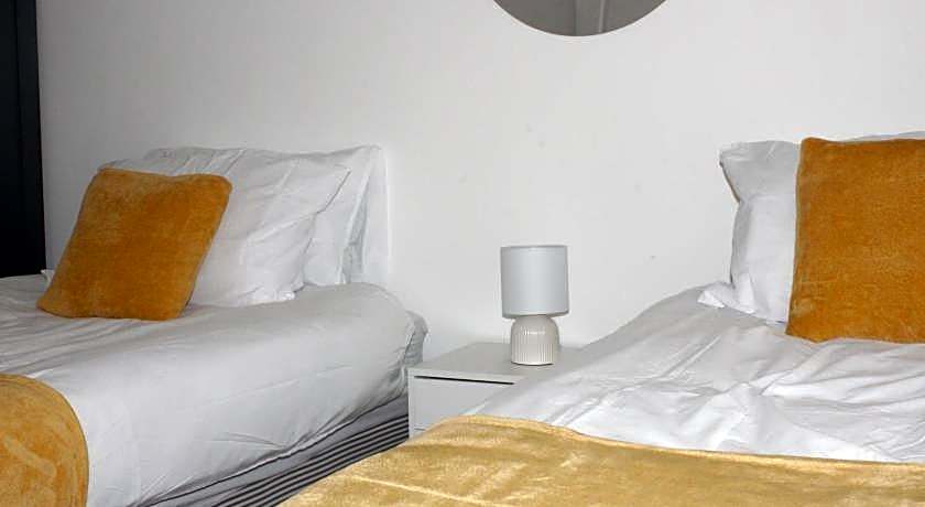 Elegant Room in St Albans