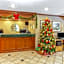 La Quinta Inn & Suites by Wyndham Milwaukee Airport / Oak Creek