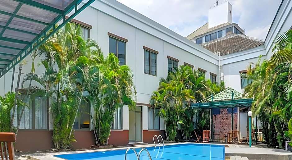 Grand Cikarang Hotel