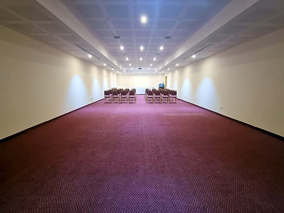 El Sheikh Suites Hotel