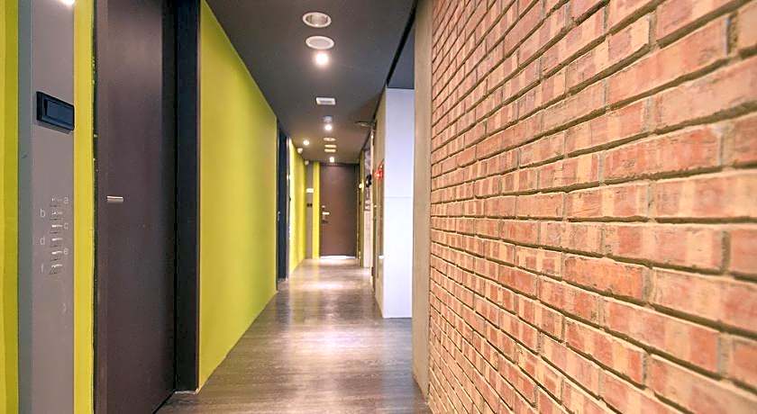 Kiwi Express Hotel - Taichung Station Branch Ii