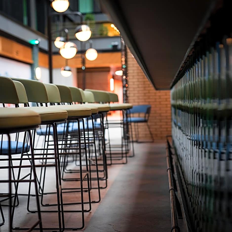 Holiday Inn London-Heathrow Bath Road By IHG