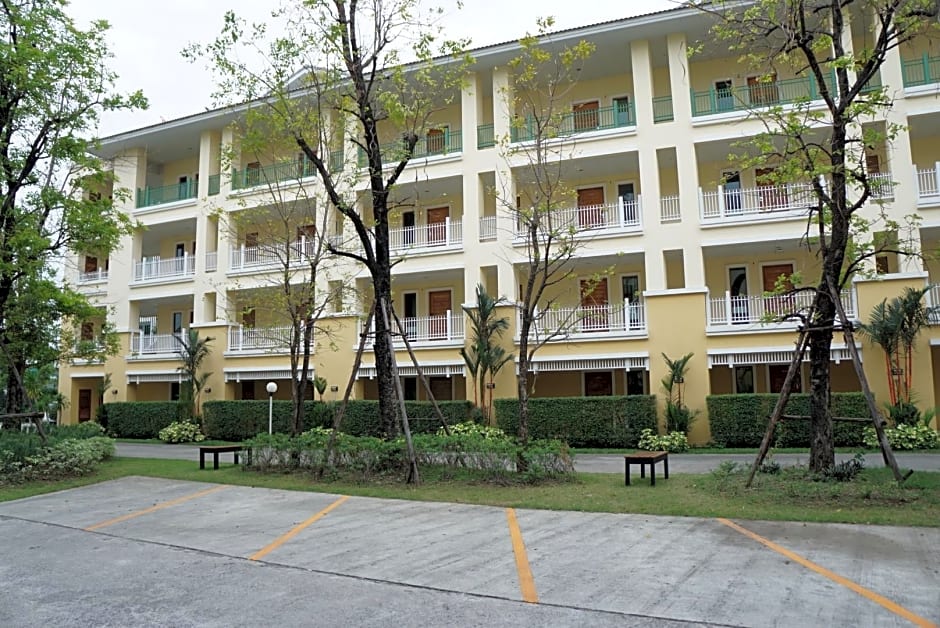 The One Residence Hotel