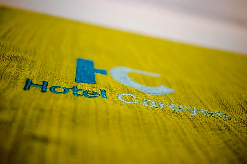 HOTEL CAREYES
