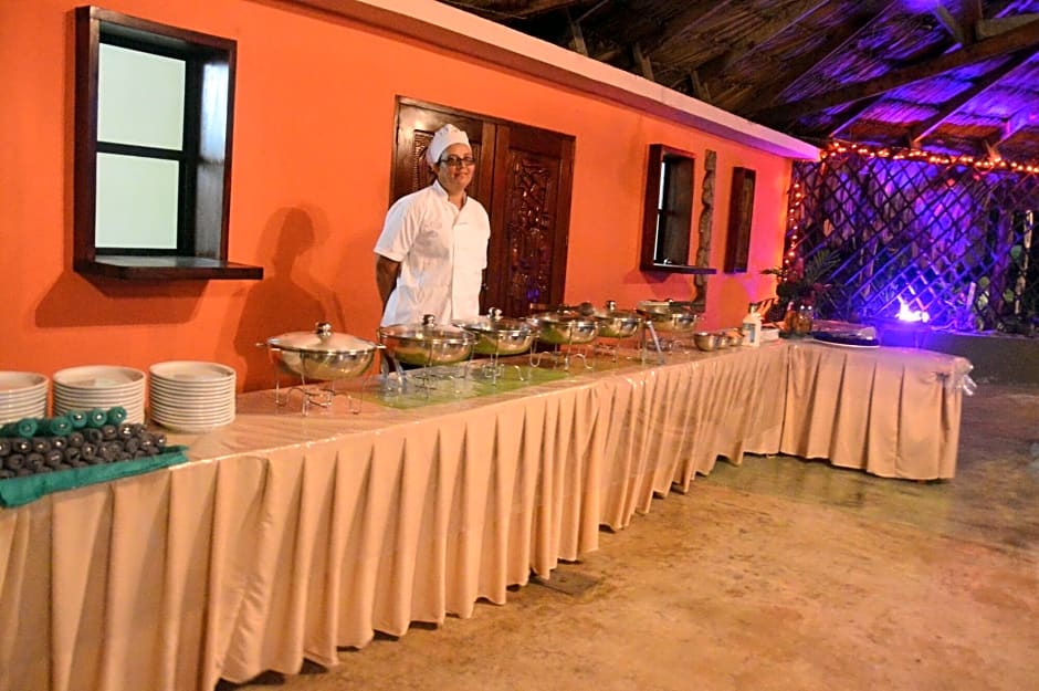 Lamanai Landings Hotel and Marina