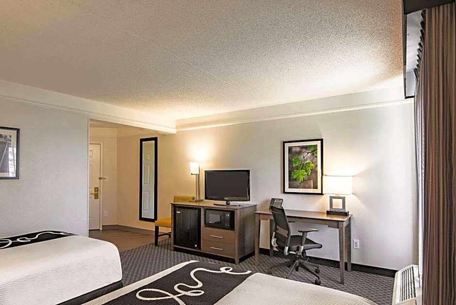 La Quinta Inn & Suites by Wyndham Oklahoma City Norman