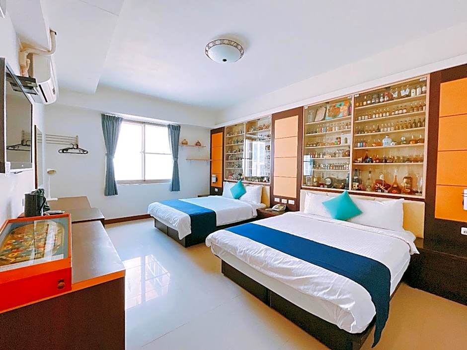 Warner Leisur Hotel