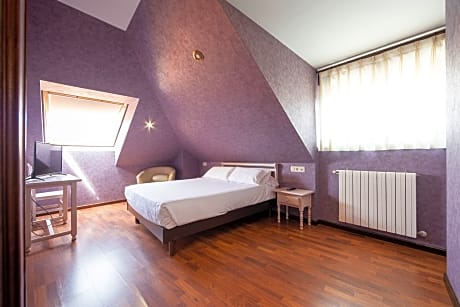 Double City View Double bed