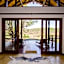 Amakhosi Safari Lodge