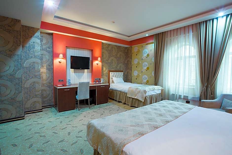 Grand Hotel