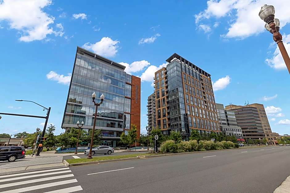 Placemakr Marymount Ballston