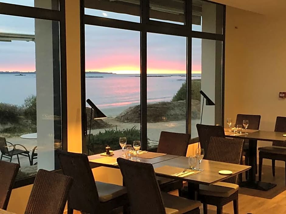 Logis Hotel & Restaurant Les Mouettes,Larmor Plage