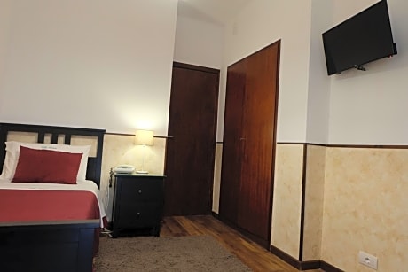 Economy Single Room