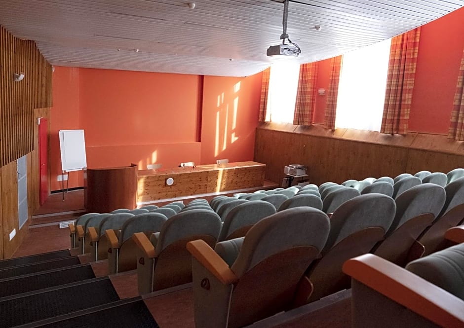 Pràcatinat Hotel & Restaurant